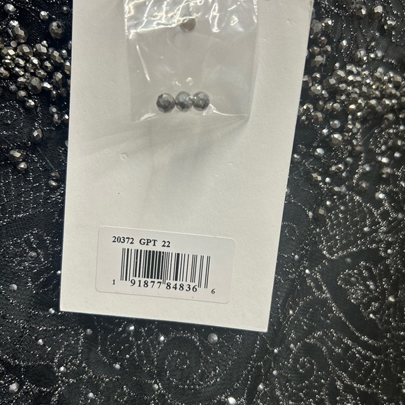 Mac Duggal 20372 NWT EMBELLISHED ILLUSION LONG SLEEVE V NECK GOWN - Picture 7 of 8